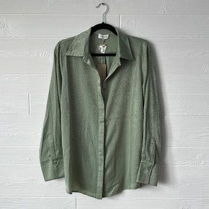 Acoa mint green polka dot button down blouse size large polyester side slits